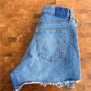 Abercrombie & Fitch 90’s relaxed curve love Jean shorts